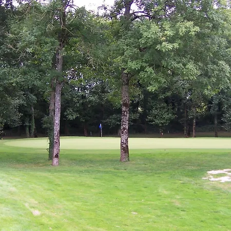 In With Golf Access, Cleaning Included